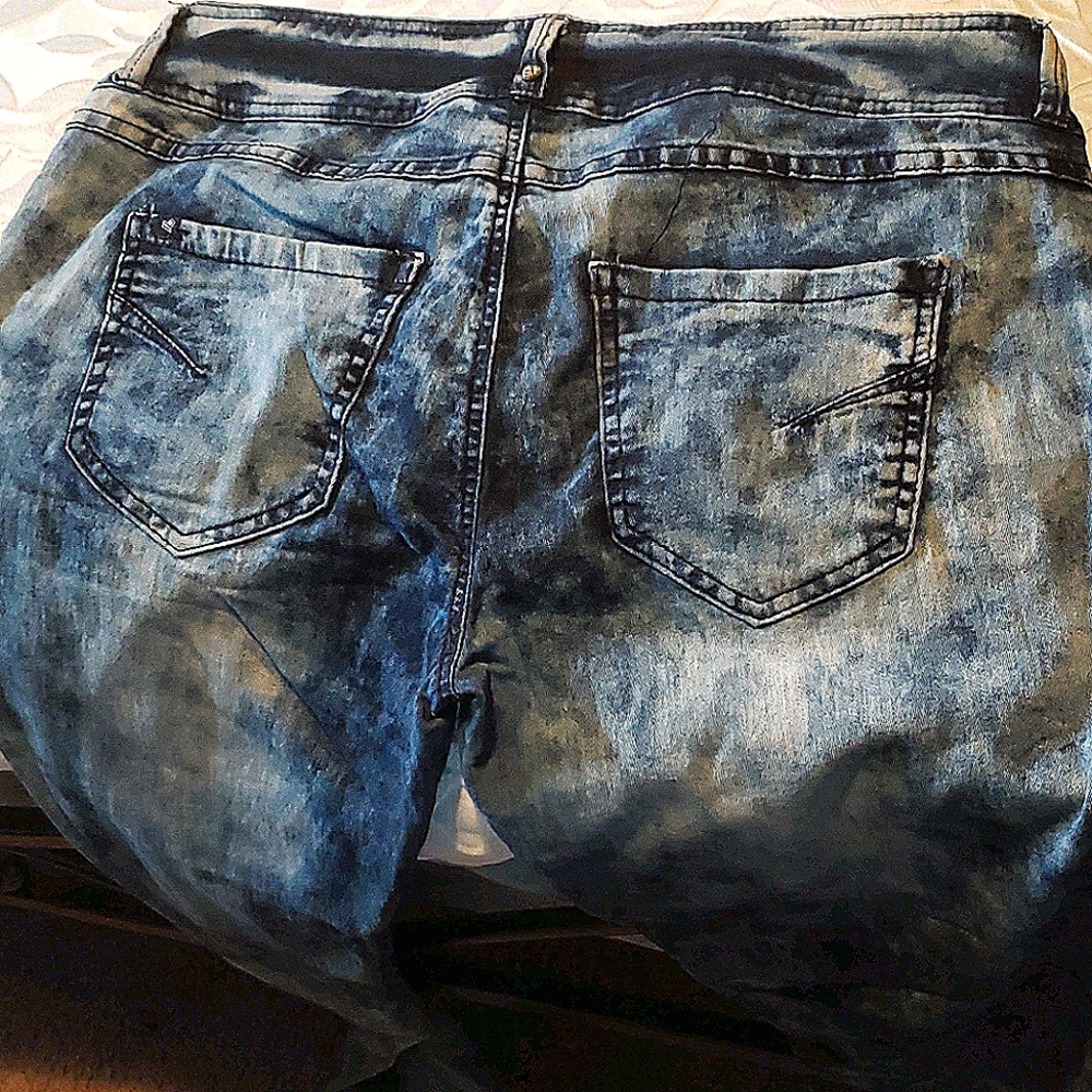 Jeans - Picture 3 of 3